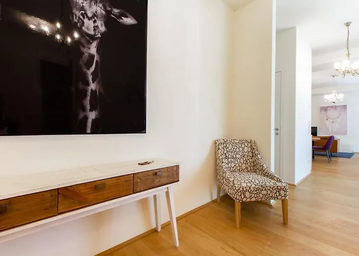 Luxury Near Parlament In @yourvienna Wenen